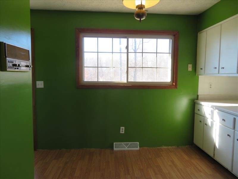 623 Turner Road Mount Vernon, IN 47620 - Photo 7 of 32 Gallery Image 7