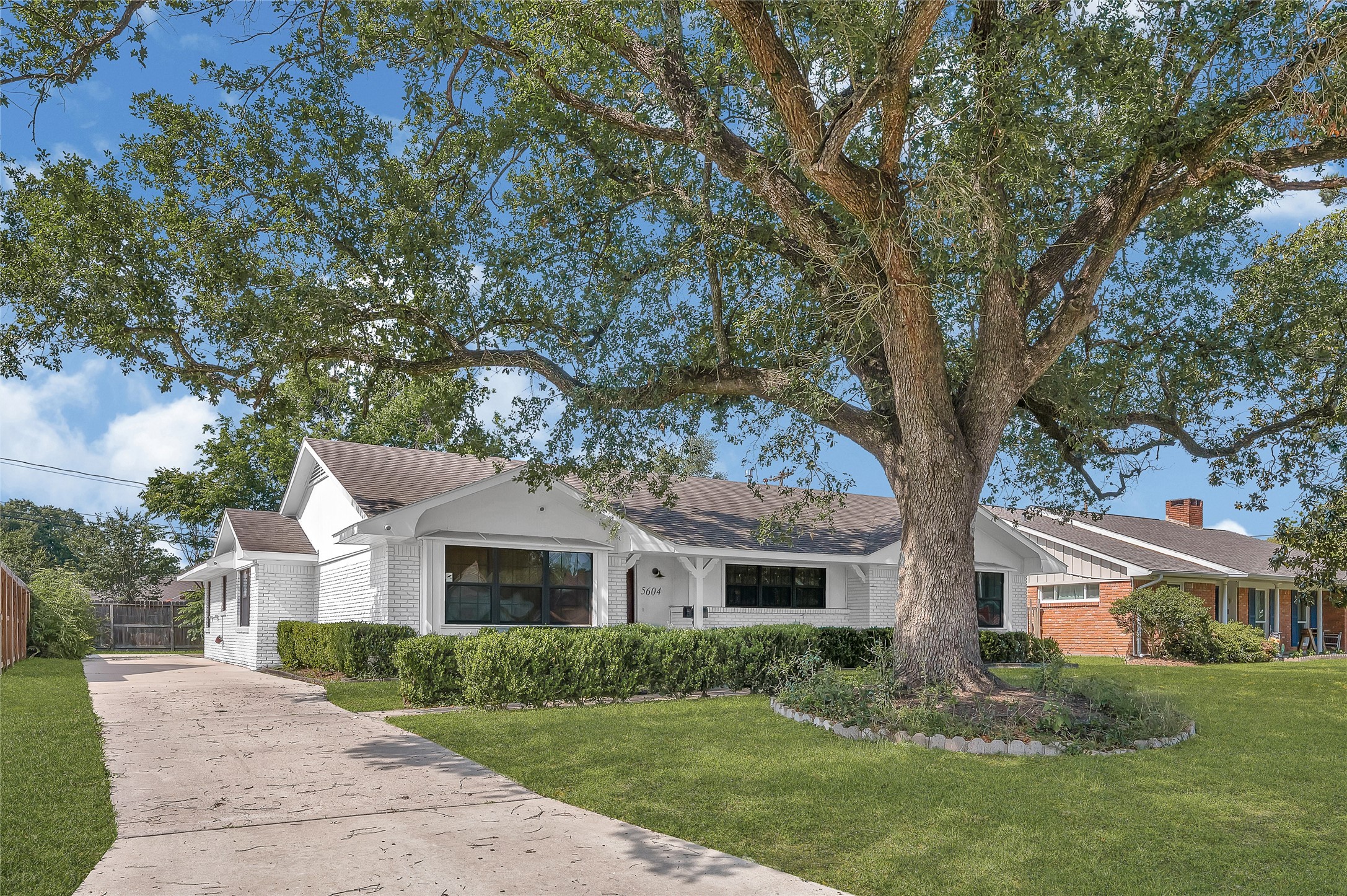 5604 Flack Street Houston, TX 77081 - Photo 2 of 22