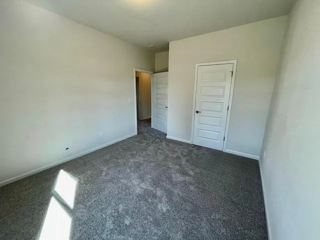 $2,195 | 1 Lyndhurst Drive, Bethlehem, GA 30620