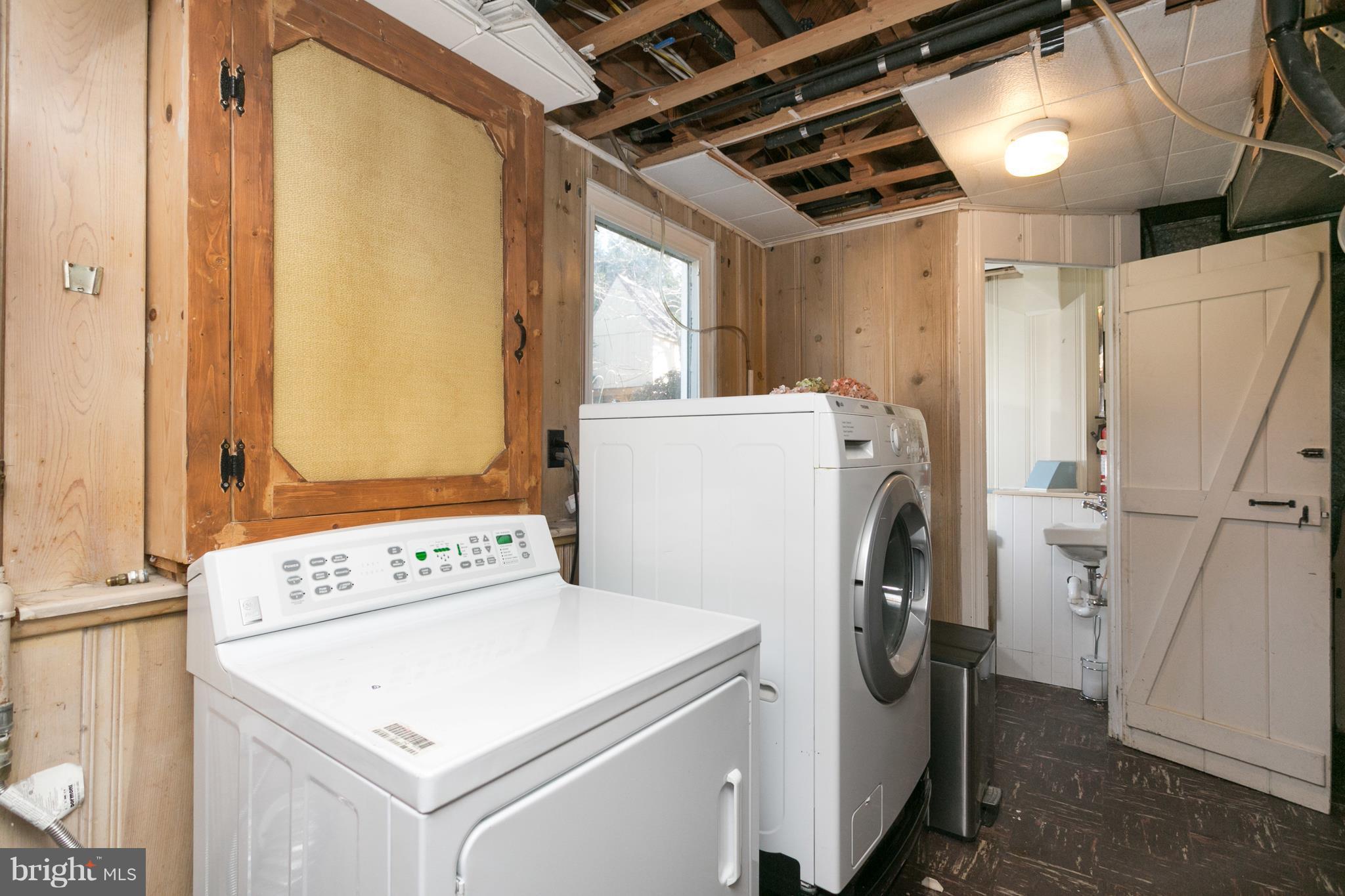 130 Ridgefield Road Lutherville-Timonium, MD 21093 - Photo 22 of 22 Laundry / Storage
