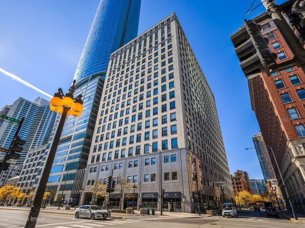 $439,900 | 910 South Michigan Avenue, Unit 611, Chicago, IL 60605