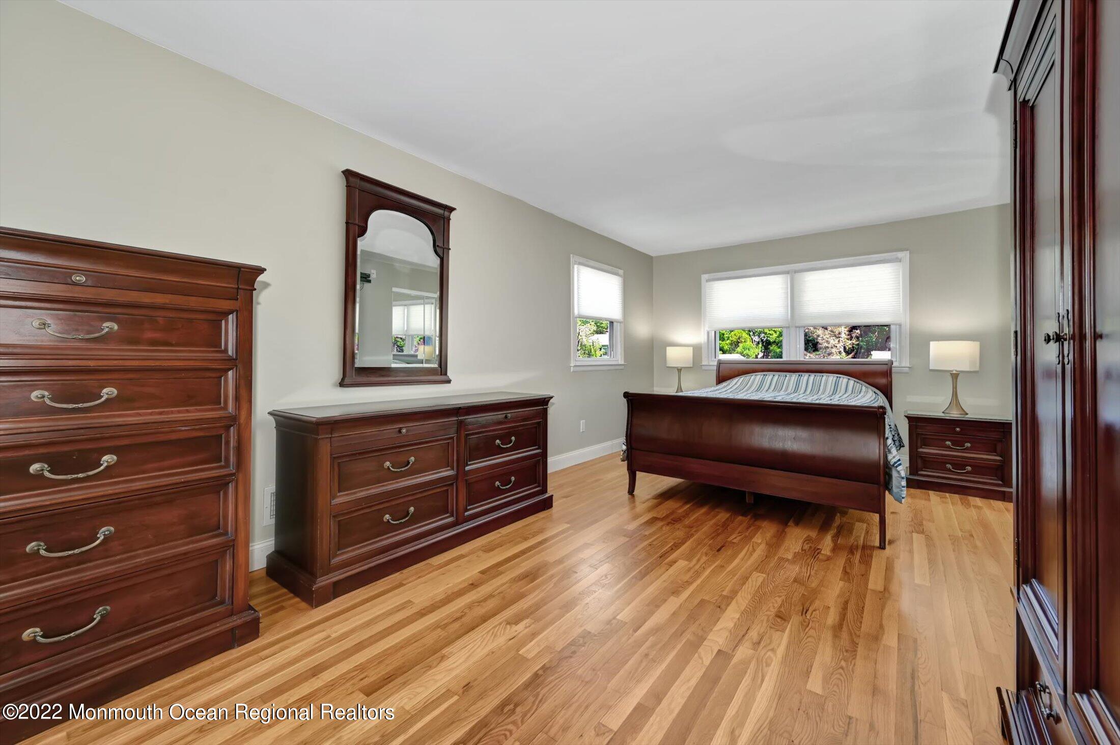 4 Sussex Road Morganville, NJ 07751 - Photo 21 of 55 21-23936778