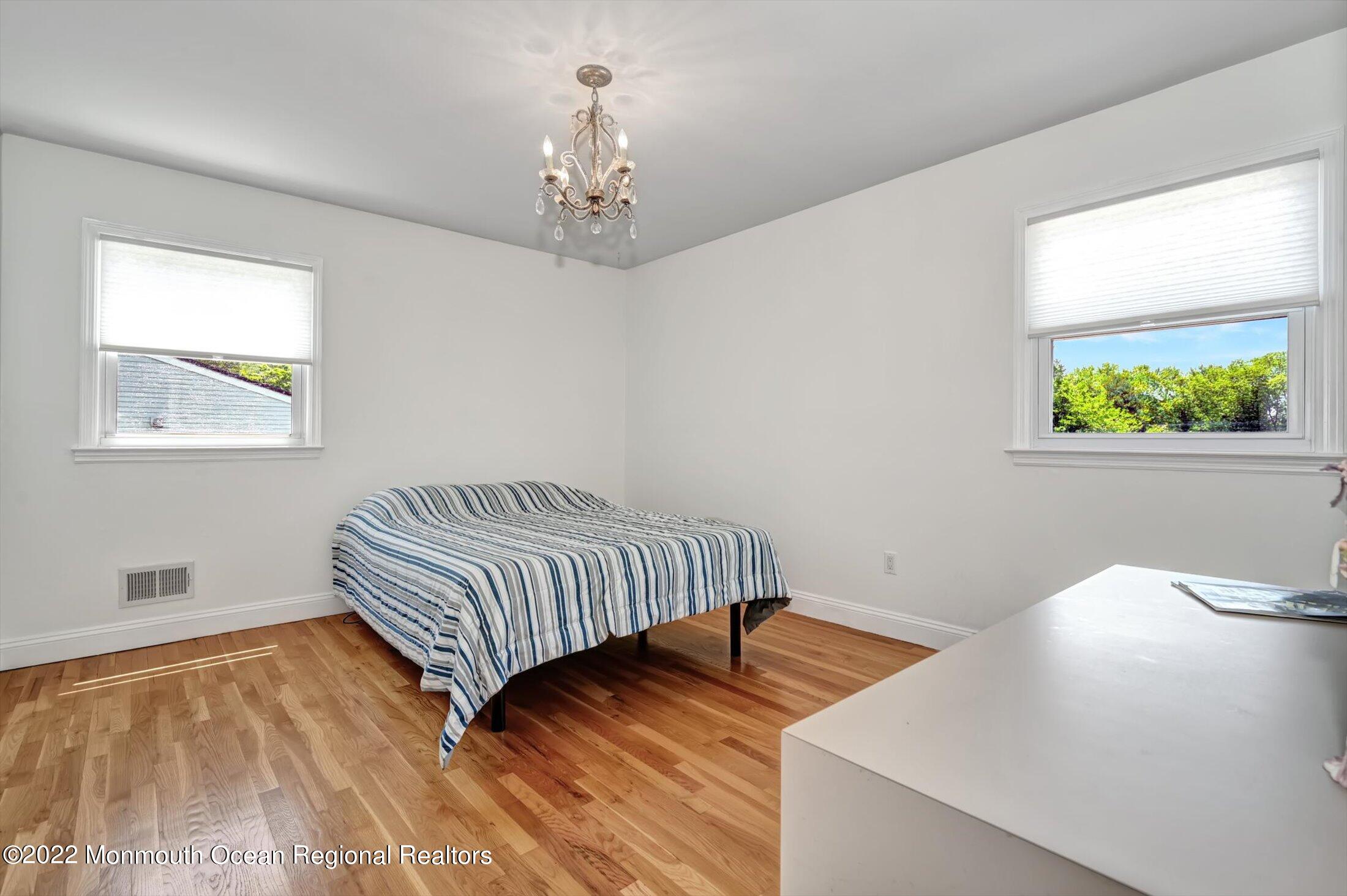 4 Sussex Road Morganville, NJ 07751 - Photo 25 of 55 25-23936803