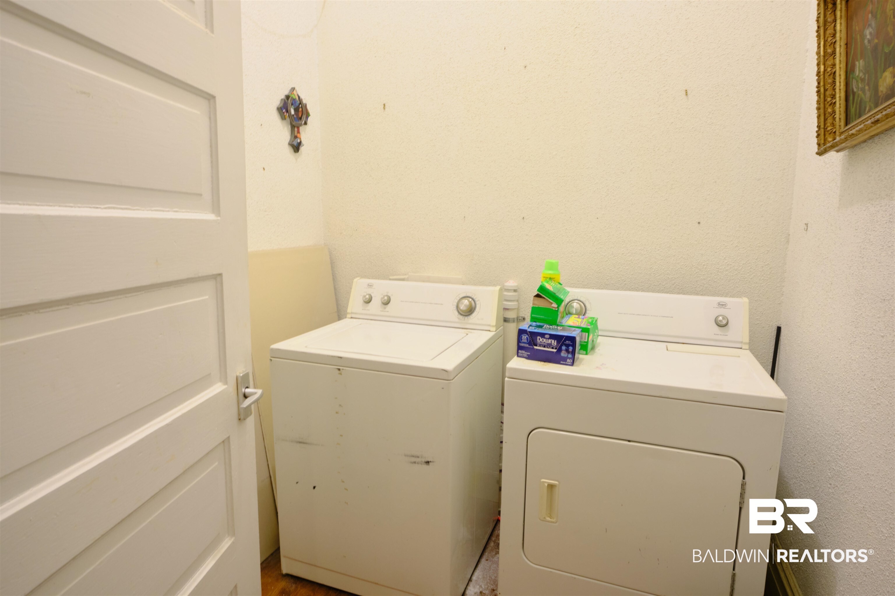 101 West Horner Street Atmore, AL 36502 - Photo 16 of 38 Laundry room with washing machine and dryer