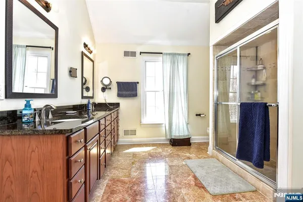 $900,000 | 1 Kingsland Road, Boonton, NJ 07005