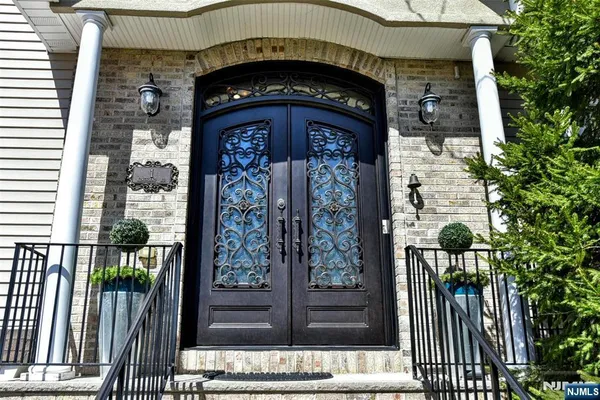 $900,000 | 1 Kingsland Road, Boonton, NJ 07005