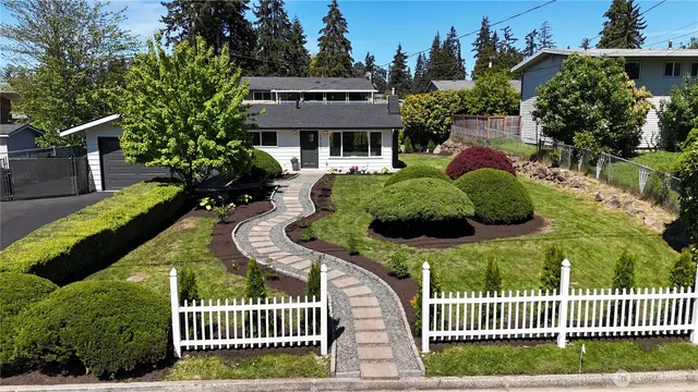 $649,000 | 1929 201st Place Southwest, Lynnwood, WA 98036