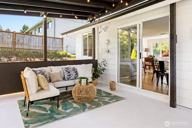 $649,000 | 1929 201st Place Southwest, Lynnwood, WA 98036