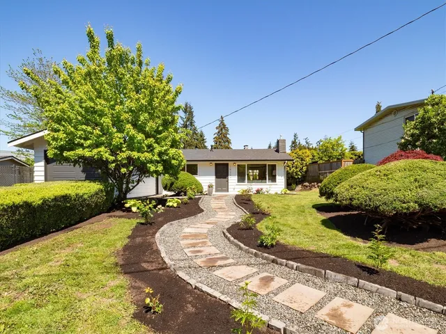 $649,000 | 1929 201st Place Southwest, Lynnwood, WA 98036