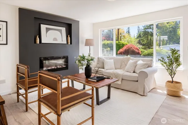 $649,000 | 1929 201st Place Southwest, Lynnwood, WA 98036