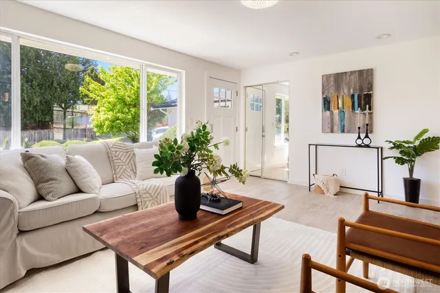 $649,000 | 1929 201st Place Southwest, Lynnwood, WA 98036