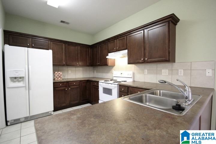 121 Village Lane Pelham, AL 35124 - Photo 13 of 33