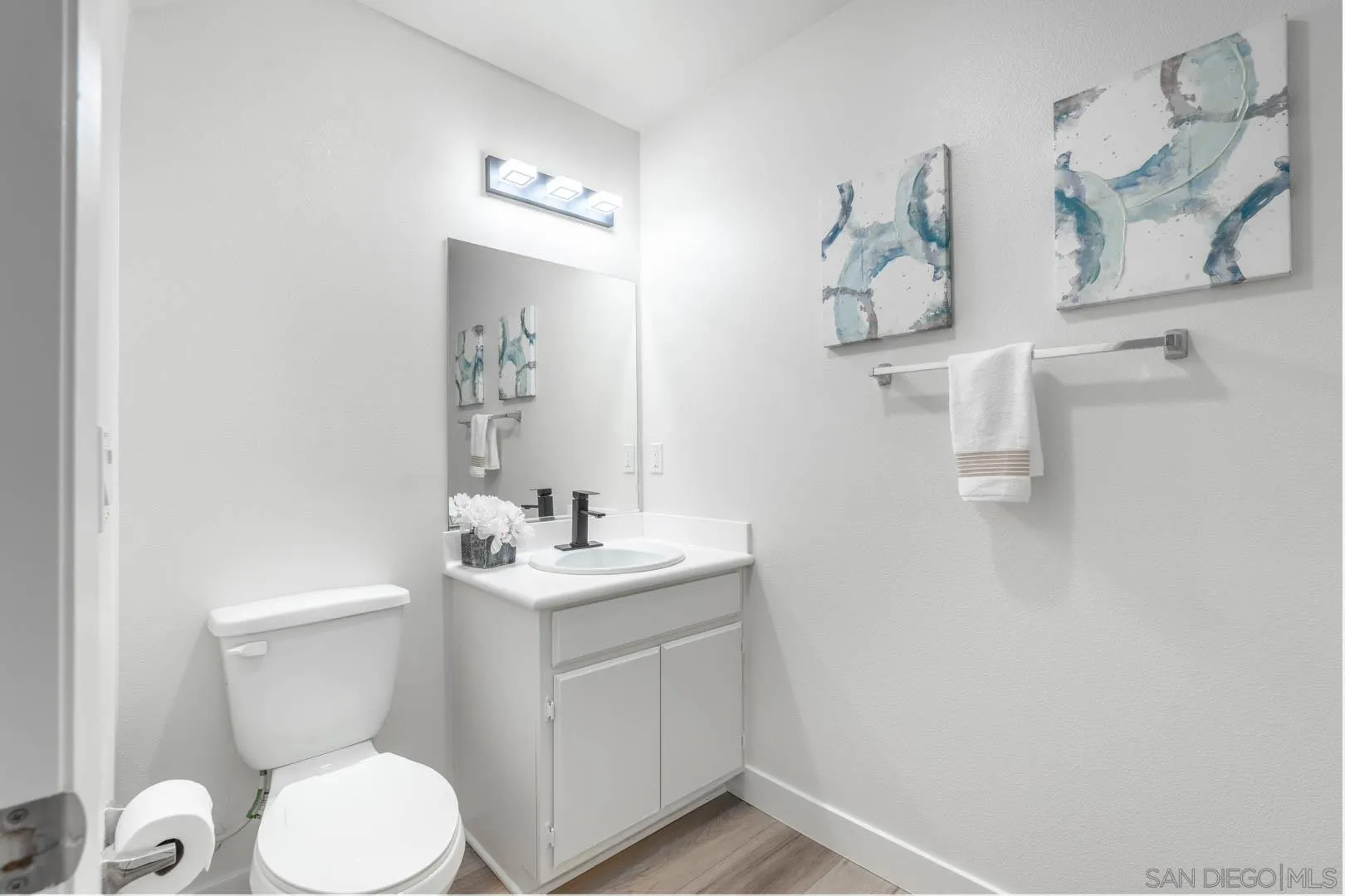 1360 Santa Victoria Road, Unit 2 Chula Vista, CA 91913 - Photo 4 of 36 Gallery Image 4