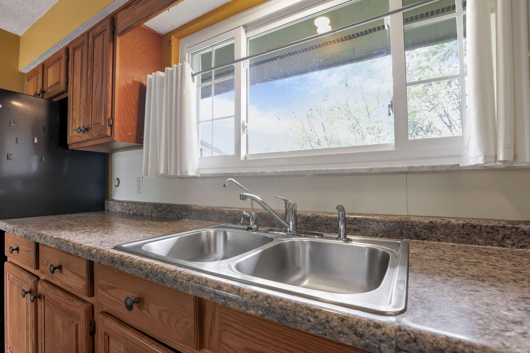7766 Rodebaugh Road Reynoldsburg, OH 43068 - Photo 14 of 59 Kitchen