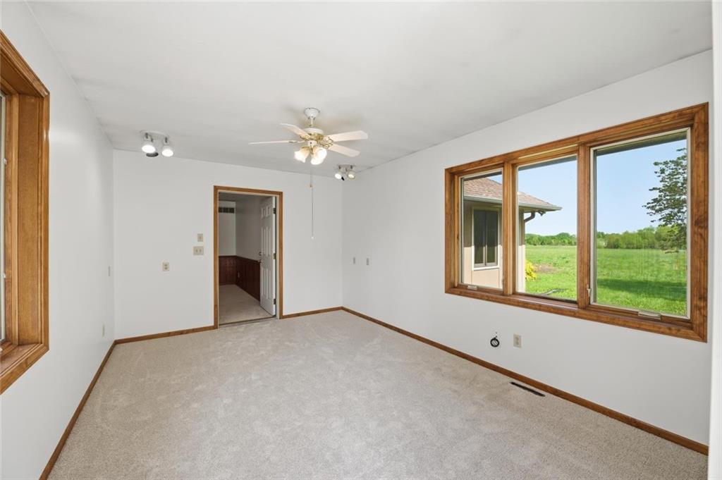28005 South Belle Plain Road Harrisonville, MO 64701 - Photo 11 of 33