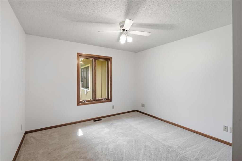 28005 South Belle Plain Road Harrisonville, MO 64701 - Photo 13 of 33