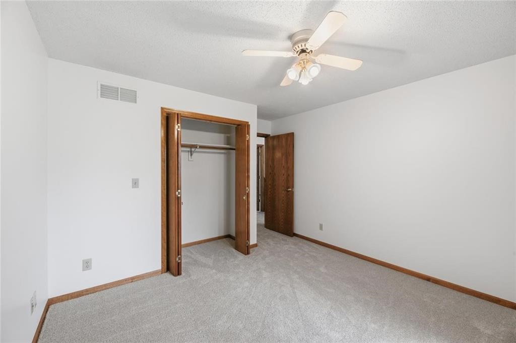 28005 South Belle Plain Road Harrisonville, MO 64701 - Photo 14 of 33