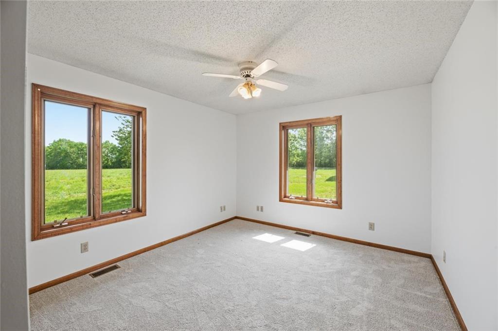 28005 South Belle Plain Road Harrisonville, MO 64701 - Photo 15 of 33
