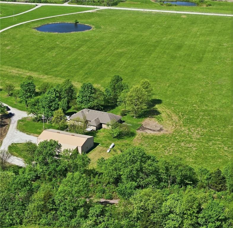 28005 South Belle Plain Road Harrisonville, MO 64701 - Photo 29 of 33