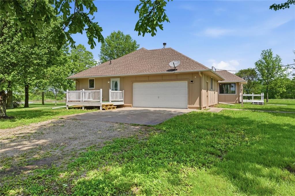 28005 South Belle Plain Road Harrisonville, MO 64701 - Photo 30 of 33