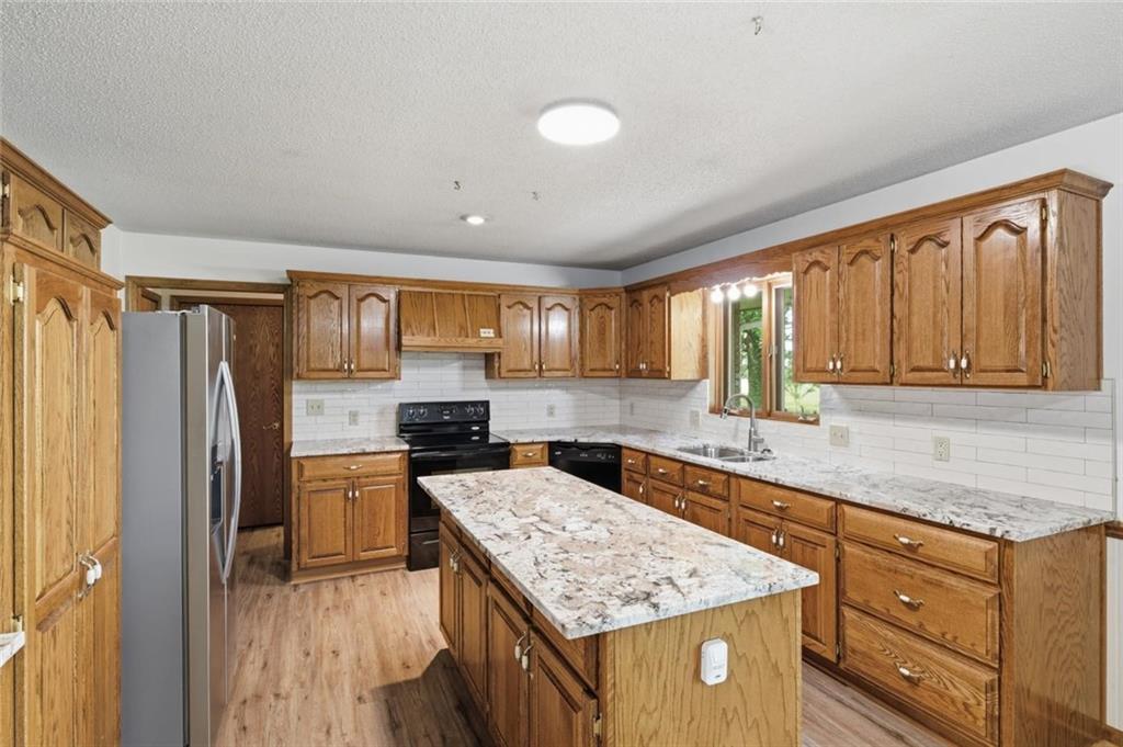 28005 South Belle Plain Road Harrisonville, MO 64701 - Photo 3 of 33