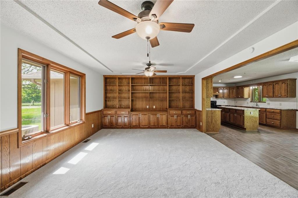 28005 South Belle Plain Road Harrisonville, MO 64701 - Photo 8 of 33