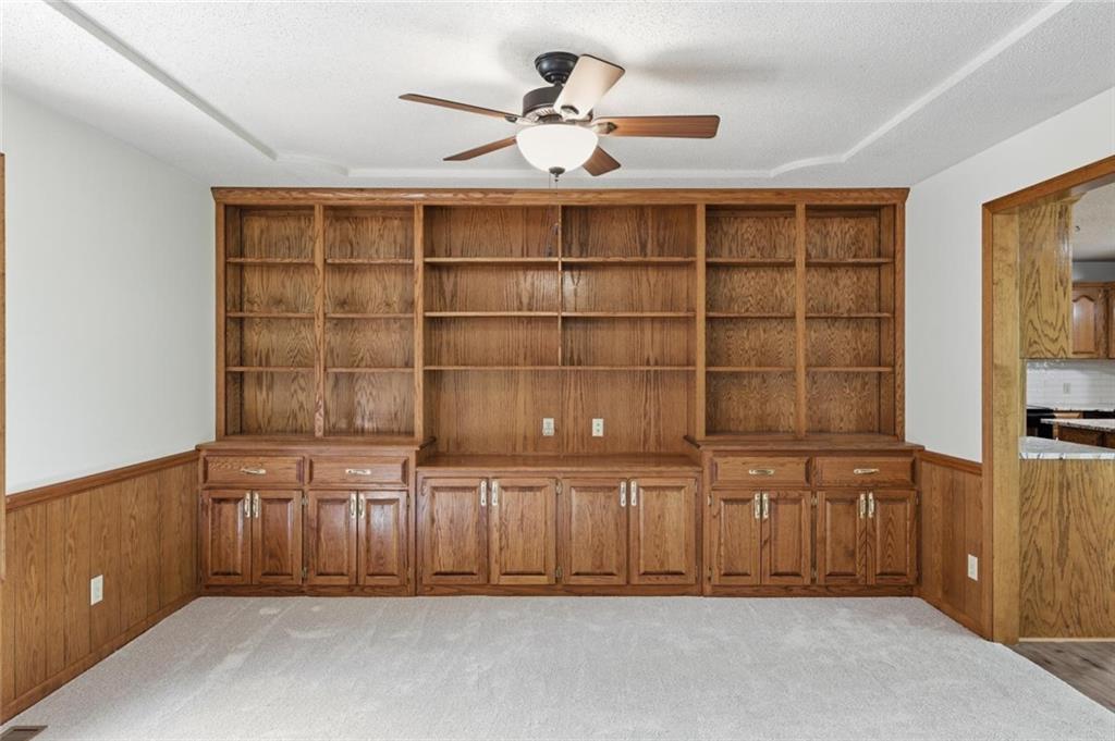28005 South Belle Plain Road Harrisonville, MO 64701 - Photo 10 of 33