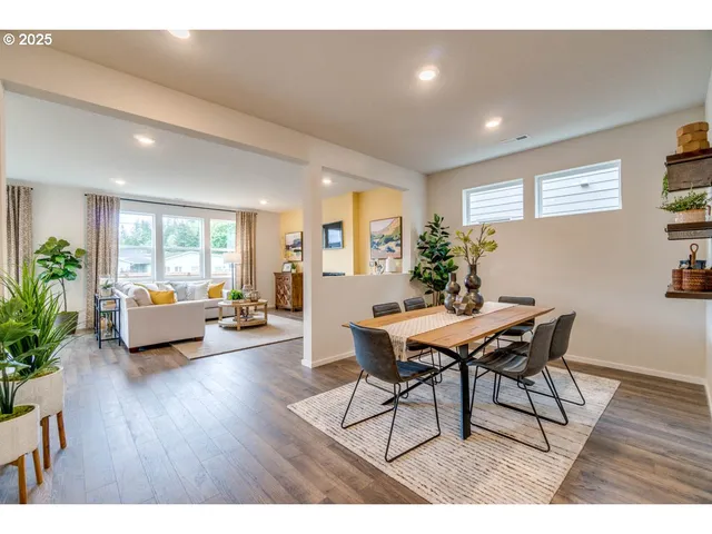 $499,995 | 340 Greencrest Street Northeast, Salem, OR 97301