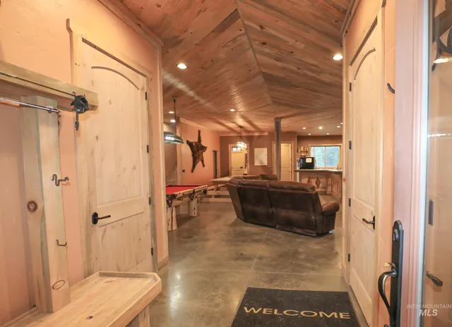 $4,950,000 | 79250 Lookout Mountain Road, Elgin, OR 97827