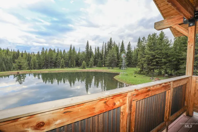 $4,950,000 | 79250 Lookout Mountain Road, Elgin, OR 97827