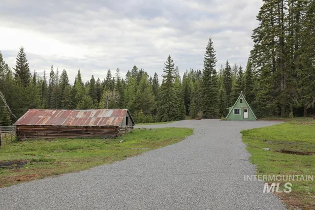 $4,950,000 | 79250 Lookout Mountain Road, Elgin, OR 97827