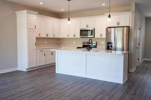 $2,695 | 8441 Oak Shade Circle, Davison, MI 48423