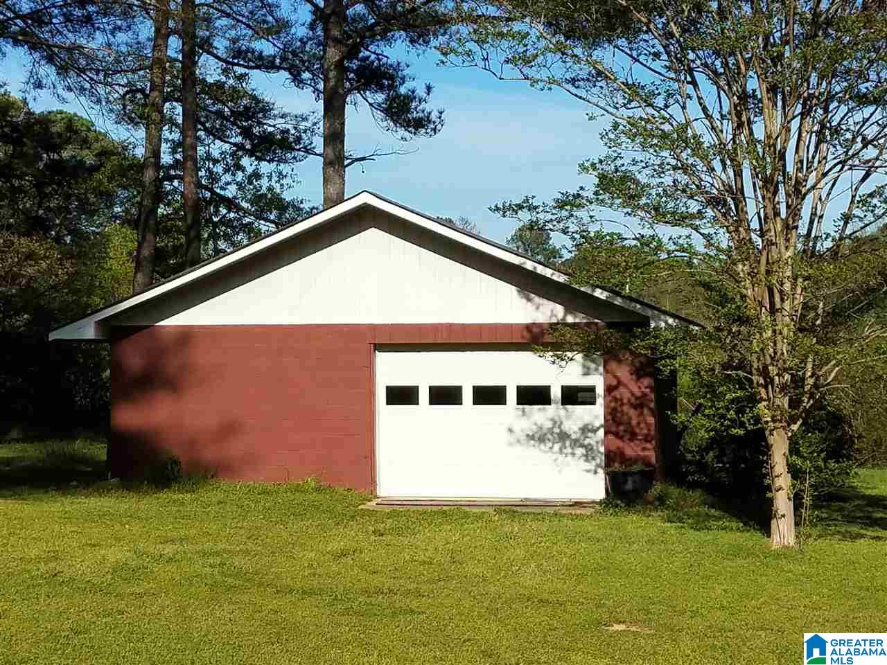 1109 Skelton Road Birmingham, AL 35224 - Photo 2 of 14