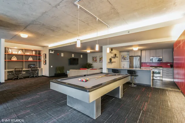 $2,500 | 659 West Randolph Street, Unit 1118, Chicago, IL 60661