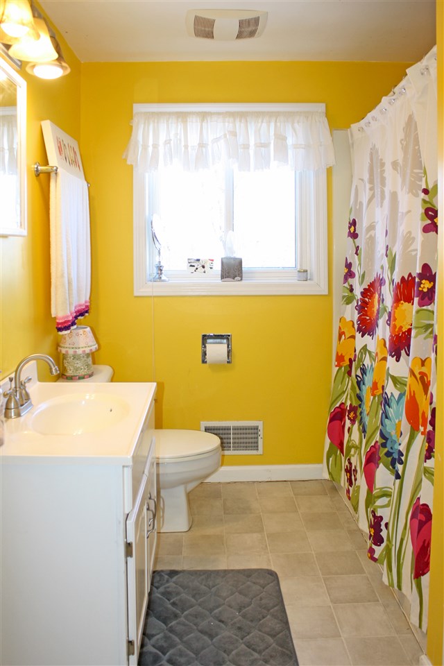99 Rimrock Road Mount Holly, VT 05758 - Photo 13 of 28