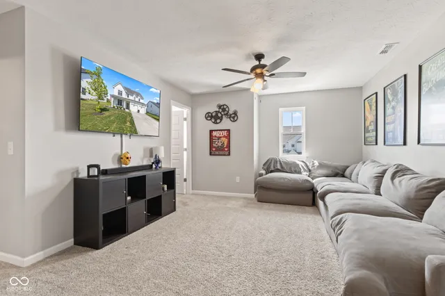 $447,499 | 1905 Reilly Lane, New Palestine, IN 46163