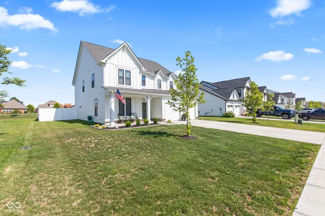 $447,499 | 1905 Reilly Lane, New Palestine, IN 46163