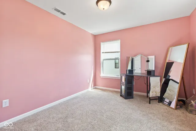 $447,499 | 1905 Reilly Lane, New Palestine, IN 46163