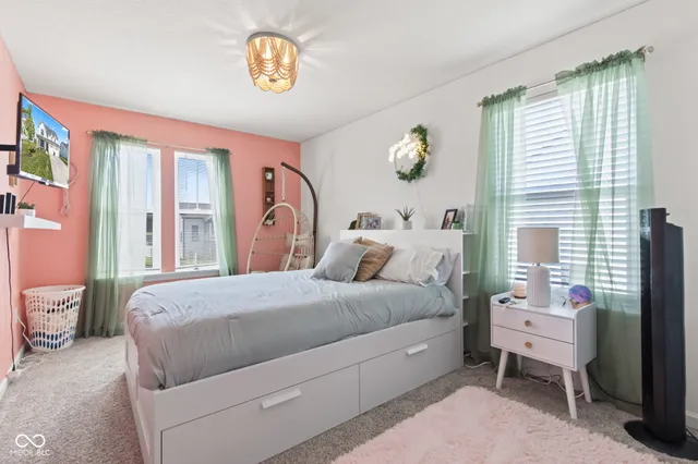 $447,499 | 1905 Reilly Lane, New Palestine, IN 46163