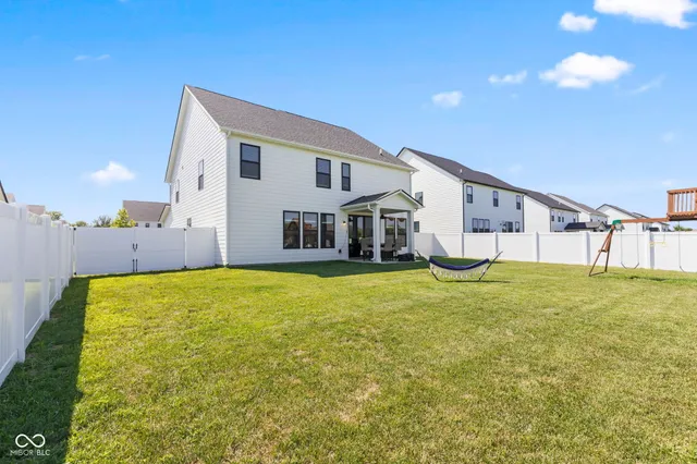 $447,499 | 1905 Reilly Lane, New Palestine, IN 46163