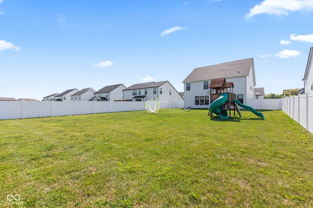 $447,499 | 1905 Reilly Lane, New Palestine, IN 46163