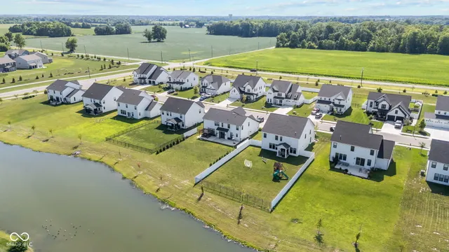 $447,499 | 1905 Reilly Lane, New Palestine, IN 46163