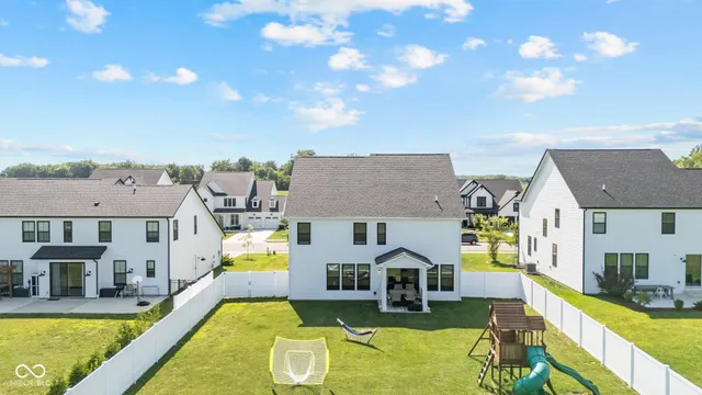 $447,499 | 1905 Reilly Lane, New Palestine, IN 46163