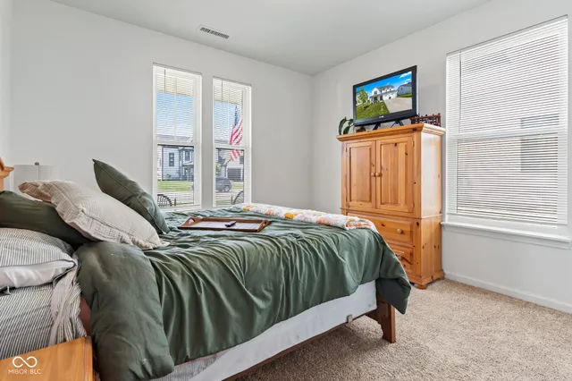 $447,499 | 1905 Reilly Lane, New Palestine, IN 46163