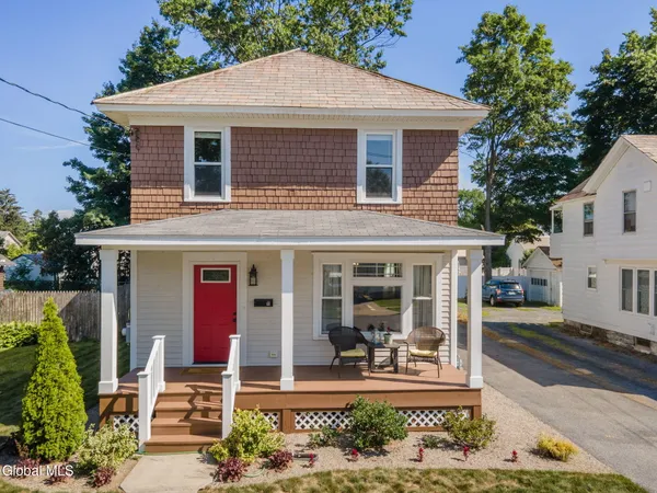 $299,900 | 11 Knight Street, Glens Falls, NY 12801