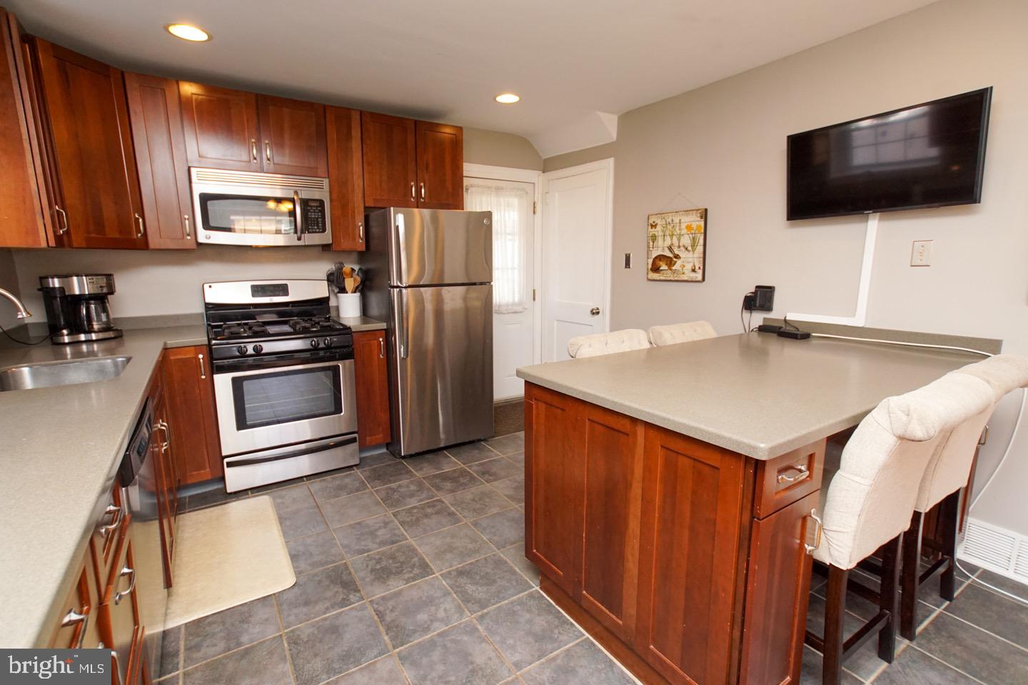 457 Wheatsheaf Road Springfield, PA 19064 - Photo 13 of 48