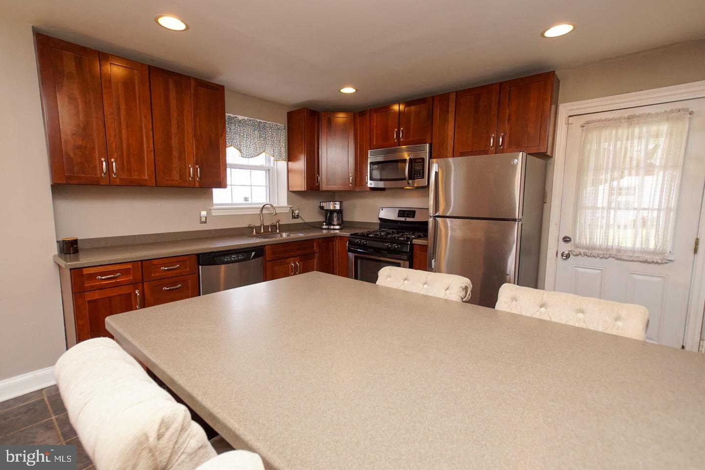 457 Wheatsheaf Road Springfield, PA 19064 - Photo 14 of 48