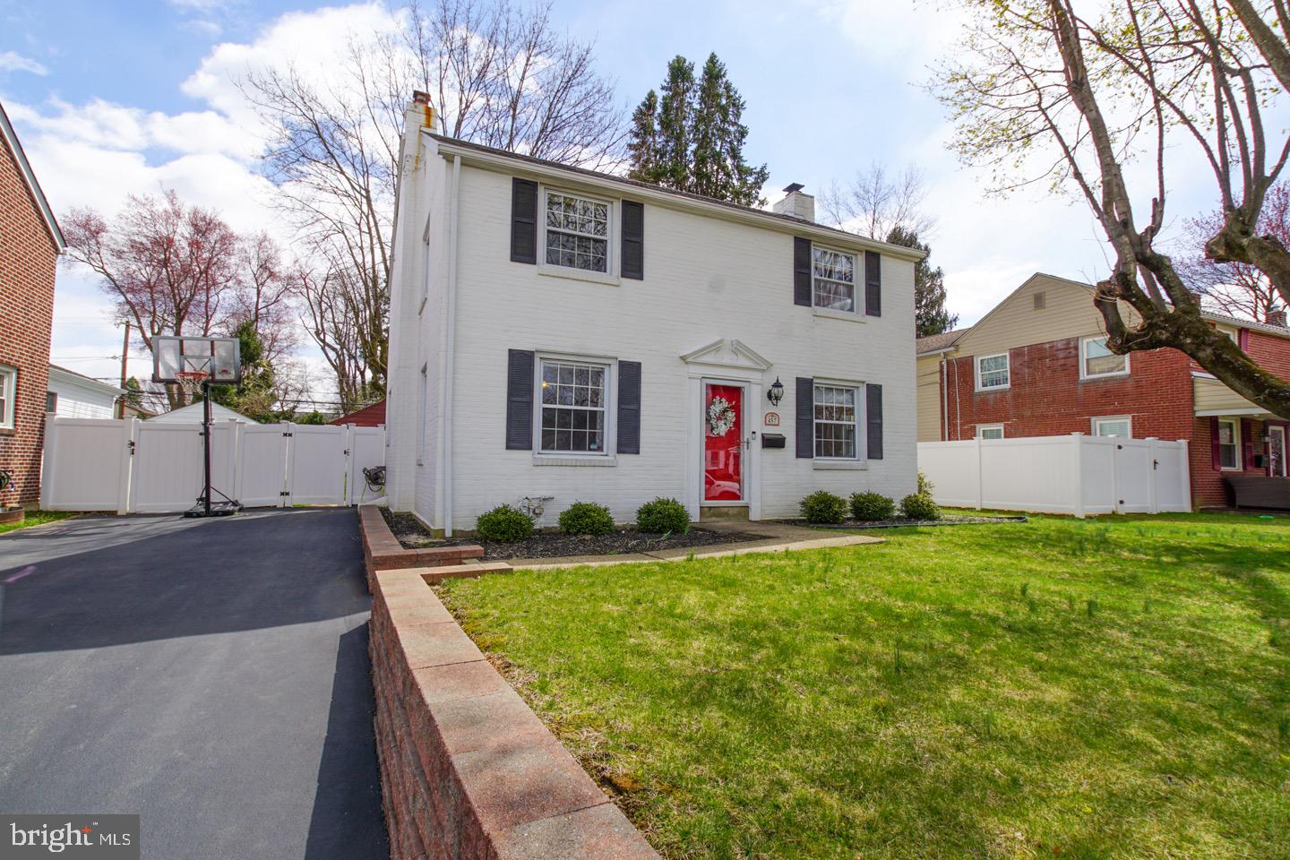 457 Wheatsheaf Road Springfield, PA 19064 - Photo 3 of 48