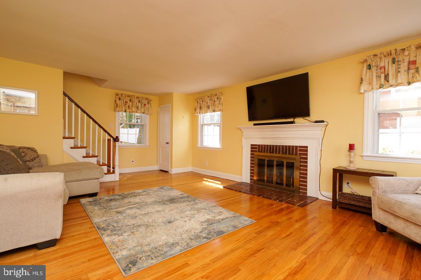 457 Wheatsheaf Road Springfield, PA 19064 - Photo 8 of 48