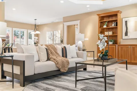 $2,450,000 | 4071 Walnut Drive, Pleasanton, CA 94566